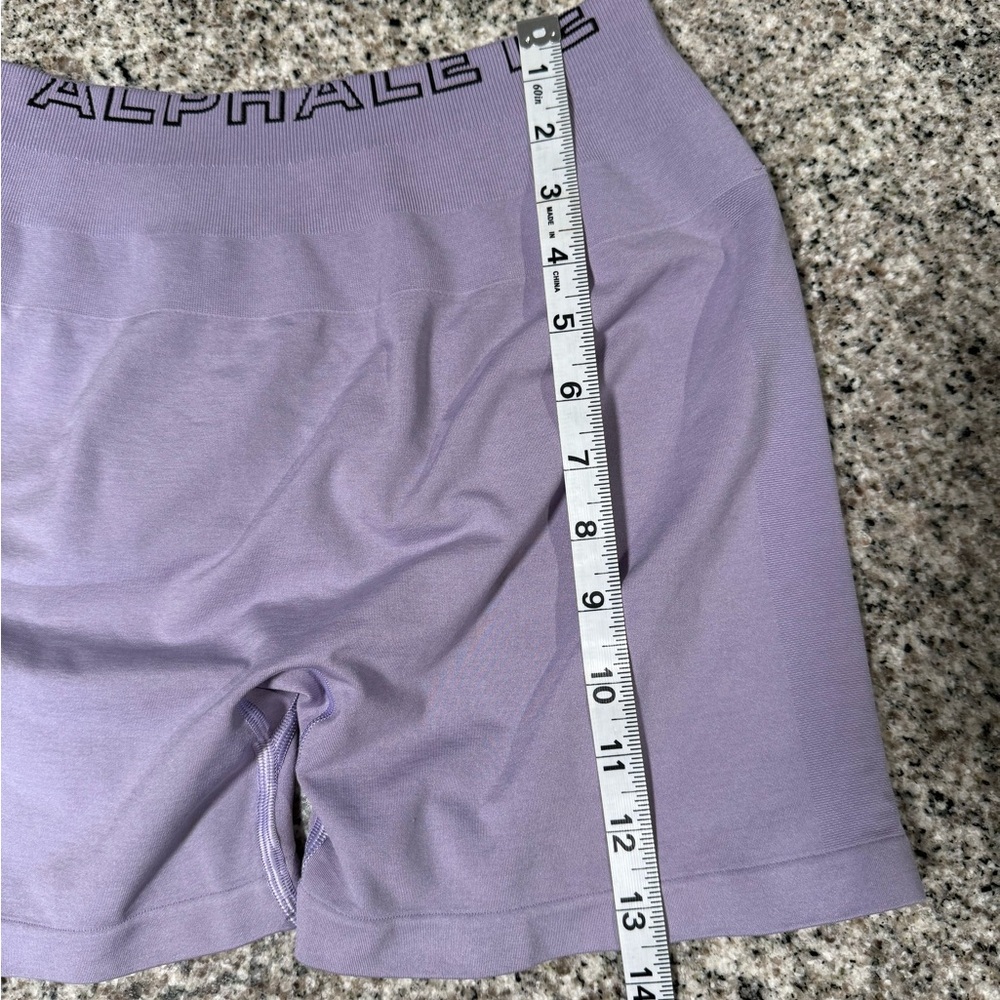 Alphalete Aquari Light Purple Amplify SE Gravity Shorts EUC - Picture 10 of 11